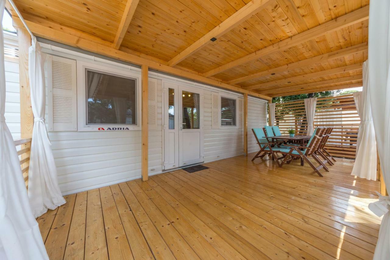 Mobile Homes Crystal Biograd Na Moru Eksteriør billede